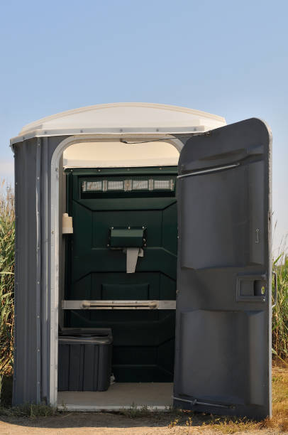 Best Porta potty delivery and setup  in Maryville, MO