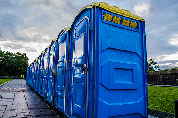 Best Portable restroom trailer rental  in Maryville, MO